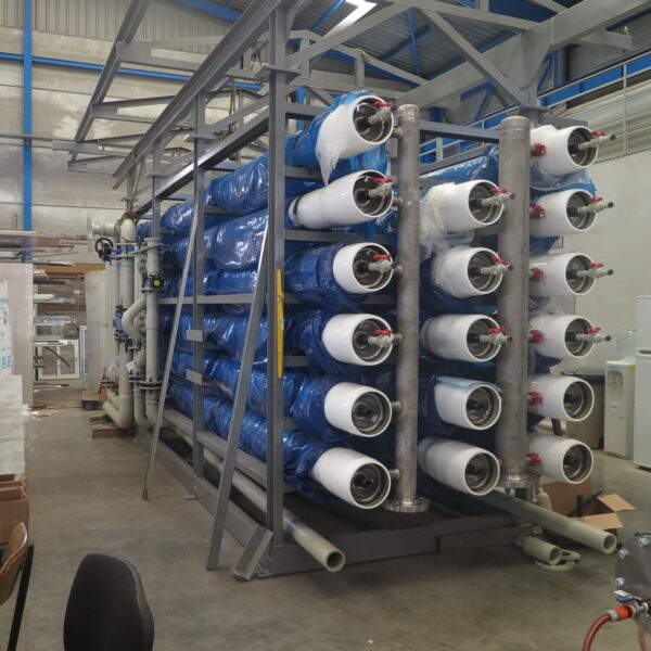 Diseño y construcción de planta de tratamiento de agua en industria petroquímica